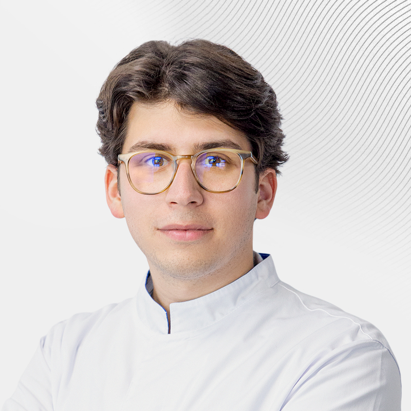 Школьник Даниил Ильич