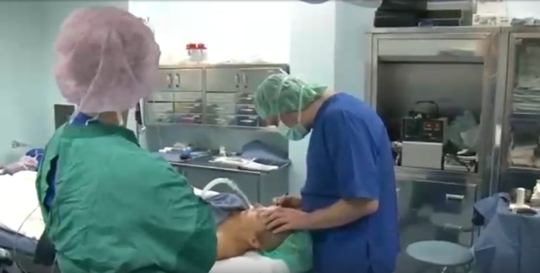Подтяжка лба и шеи через разрез лица 