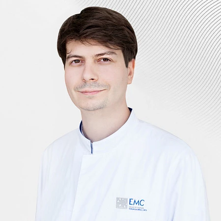 Травматолог-ортопед Бессонов Дмитрий  , клиника EMC