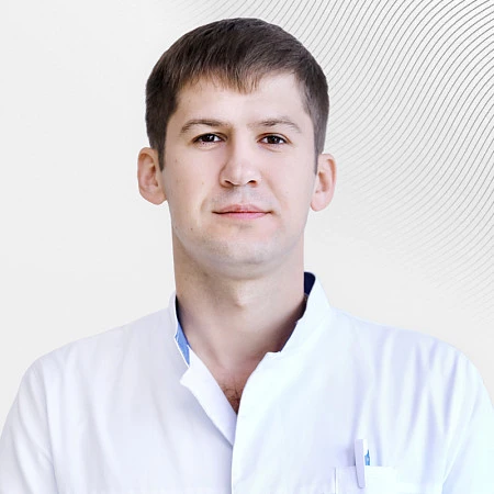 Анестезиолог-реаниматолог Титов Петр Руководитель группы анестезиологии и реанимации отделения кардиологии и рентгенэндоваскулярных методов диагностики и лечения, клиника EMC