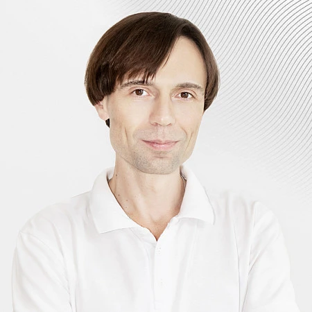 Медицинский брат по массажу Хованский Олег  , клиника EMC