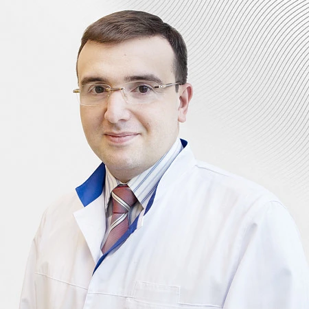 Хирург Аскерханов Рашид , клиника EMC